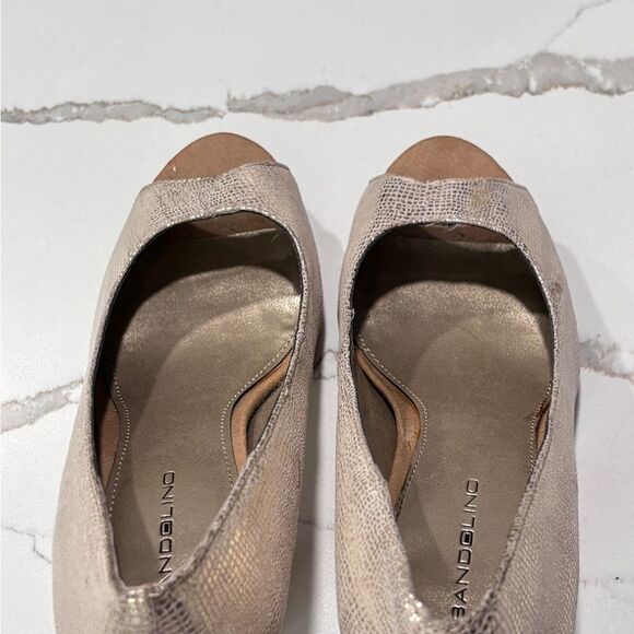Bandolino | Mylah Gold Metallic Women’s Peep-toe Heels Pumps Size 7.5 - Picture 7 of 12